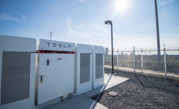 largest power storage faility Tesla 1