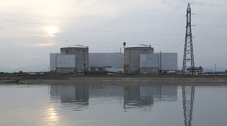 Frances oldest nuclear plant to close cover photo