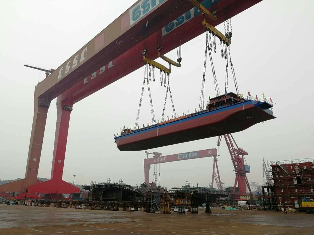Chinas first electric cargo ship 1