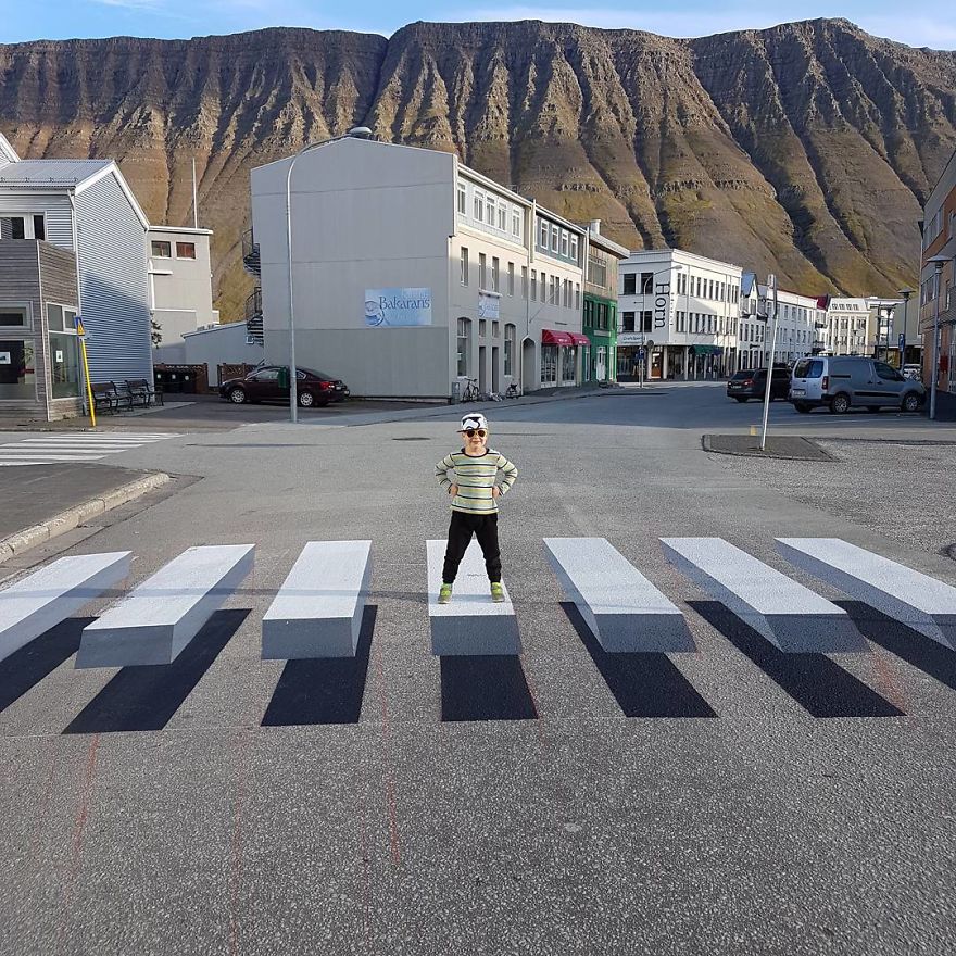 3D crosswalk 2