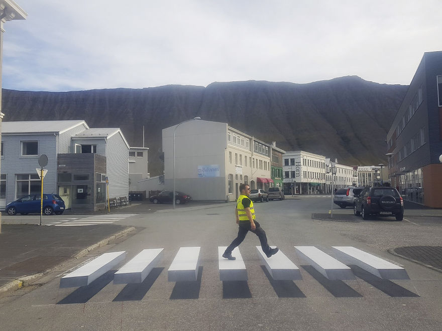 3D crosswalk 3