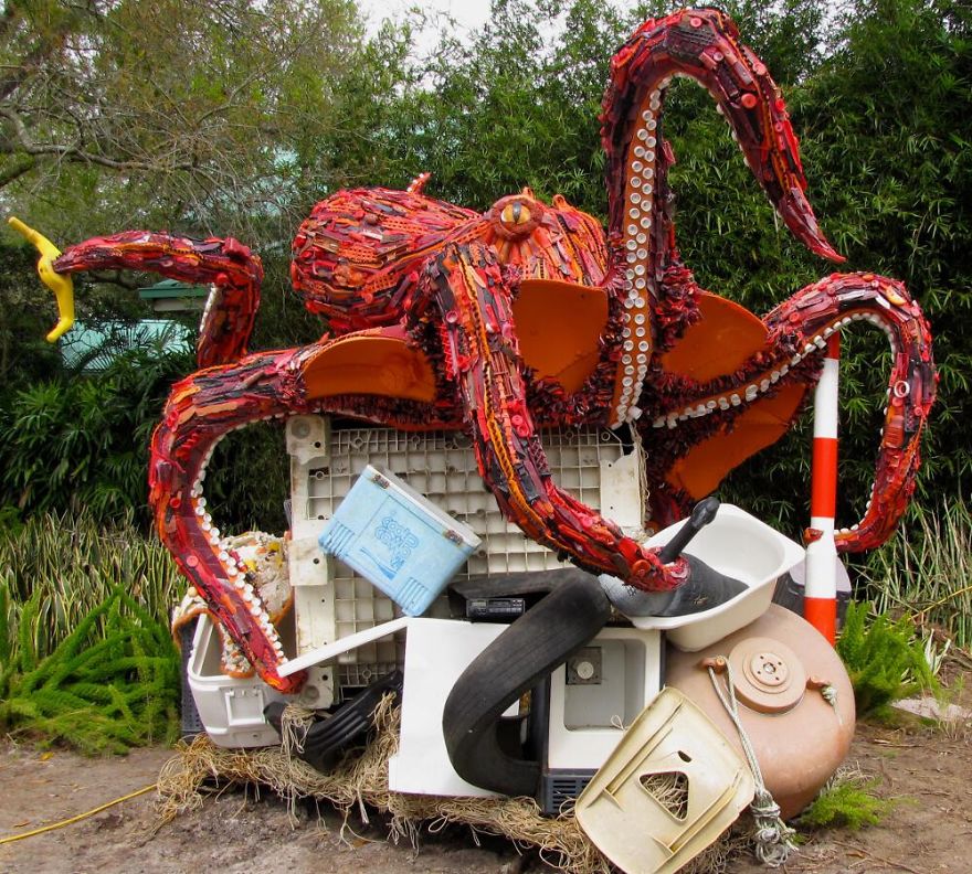 plastic waste octopus